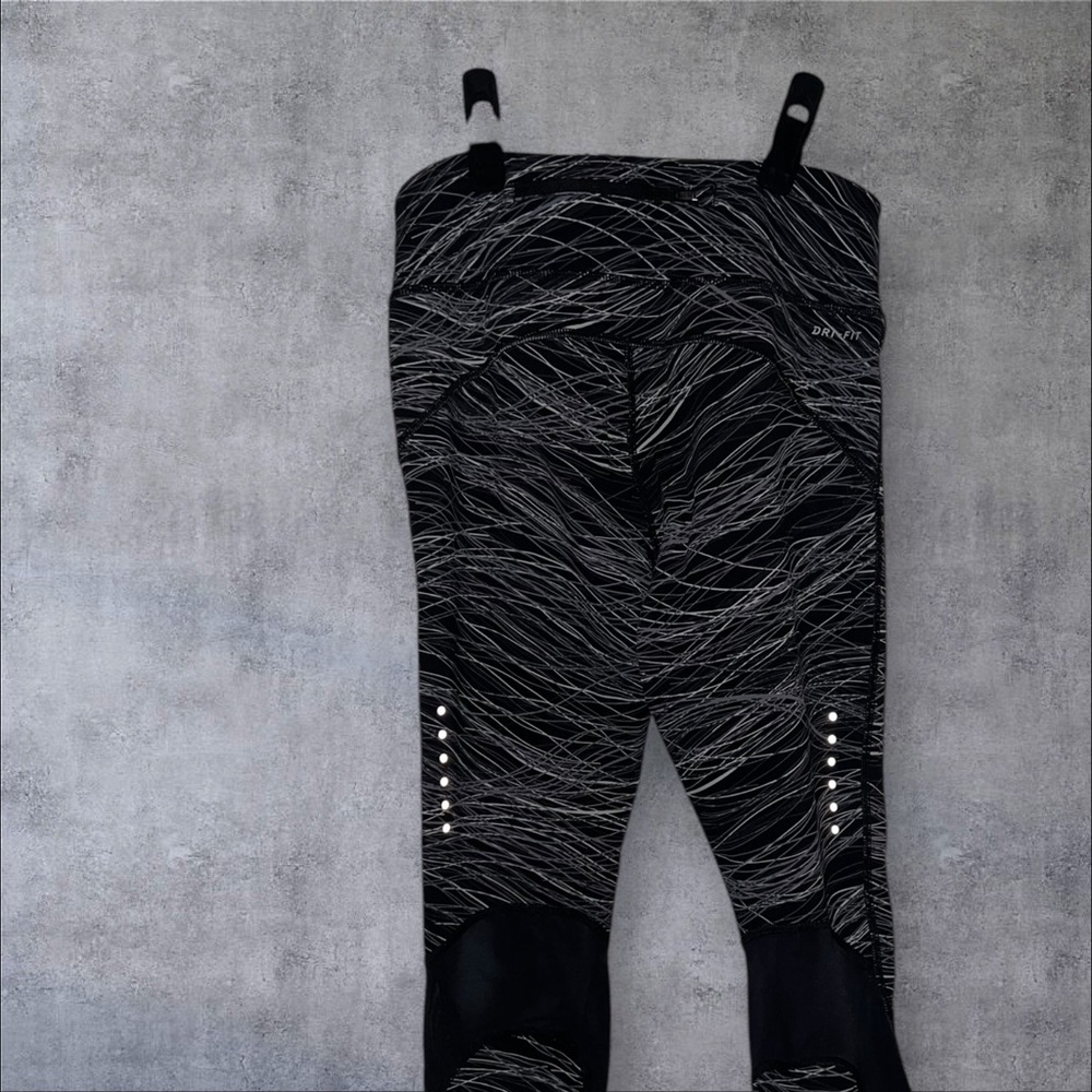 Nike Black and White Patterned Leggings